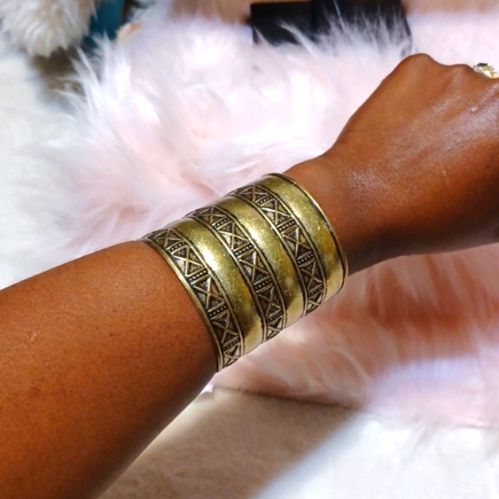 Egypt bracelet style